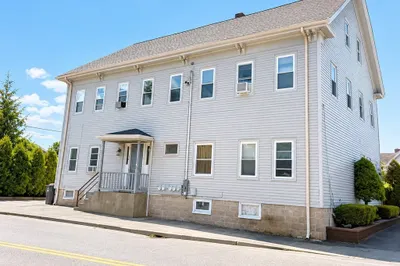 12 West High St #1E