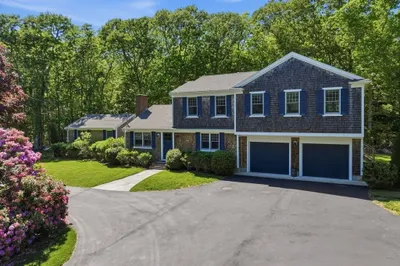 202 Quaker Rd 1