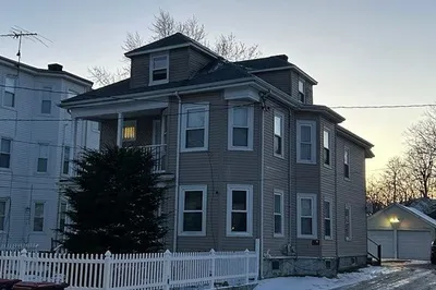 63 Chester Ave 1