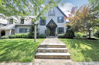 195 Middlesex Road 1