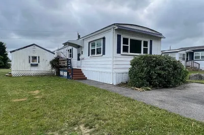 64 Debby Ln 1