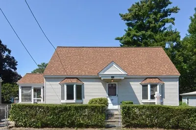 97 Sylvester St 1