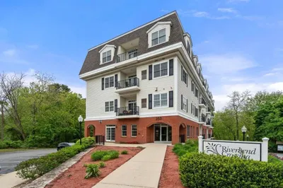 350 Greene Street #204 1
