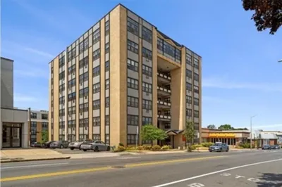 340 Main St #204 1