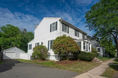 3 Winnegance Ave 1