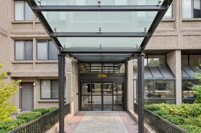1731 Beacon St #202 1