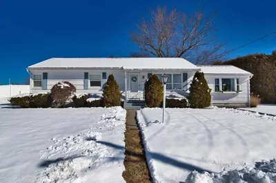2 Brookside Rd 1