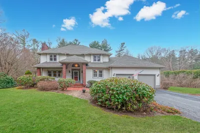 7 Laura Ln 1