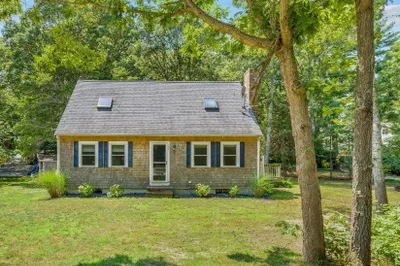 125 Saint Marks Rd