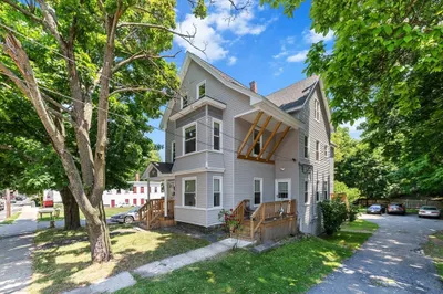 102-104 Pleasant St