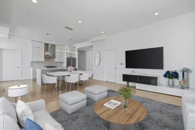 20 W 5th St #6i