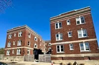 189 Elm St #20 1