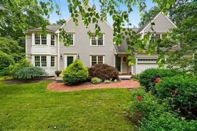 95 Little Herring Pond Rd 1
