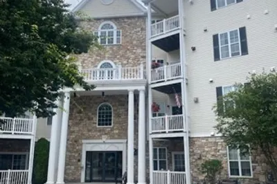 21 Hampshire Rd #101 1