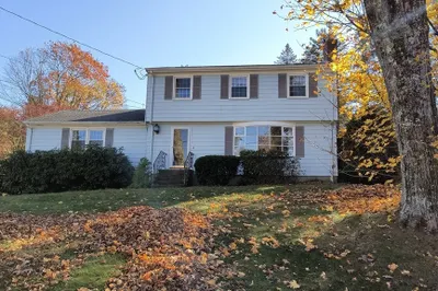 6 Streeter Rd 1