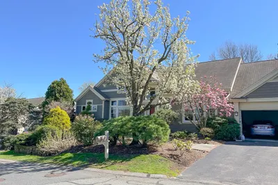 131 Huntington Rd #131 1
