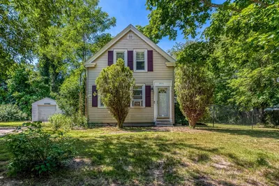 806 Main St