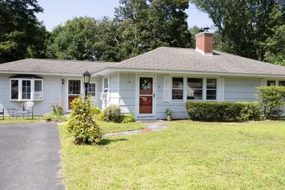 15 Blake Ave