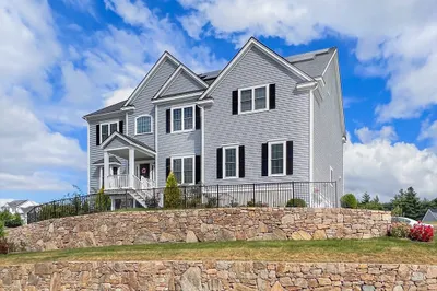 36 High Point Dr 1