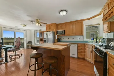 12 Pearl Ave