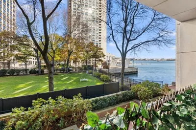 20 Rowes Wharf #Townhouse 2