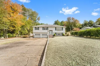 135 Rustic Rd 1