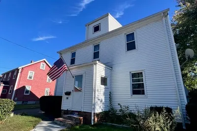 464 S Main St 1