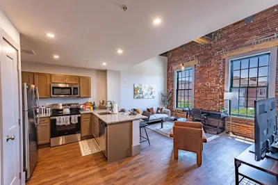 90 Grove St #307 1
