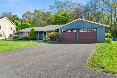30 Cornell Rd 1