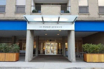 33 Pond Ave #306