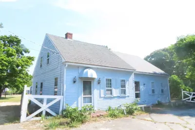 268 Main Street 1