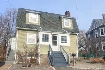26 Lawrence St 1