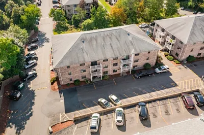 14 Kenmar Dr #100