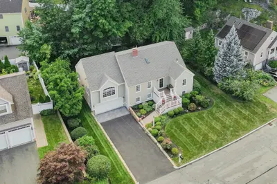 4 Churchill Road 1