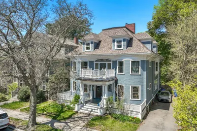 30 Welles Ave #3 1