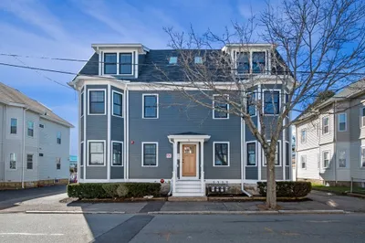 15 Blaine Ave #4 1