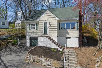 29 Winslow Way