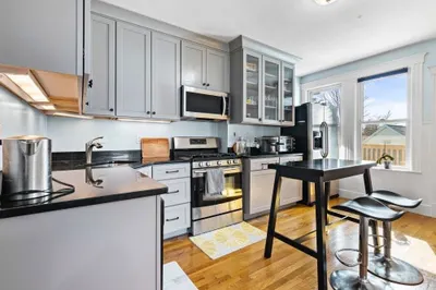 22 Auburn St #5