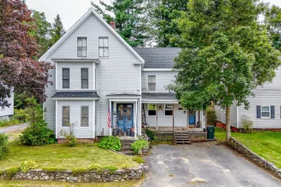 28 Pleasant St 1