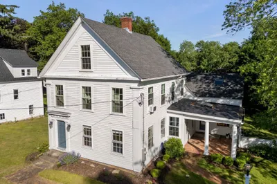 339 Boston Rd 1