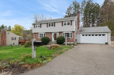 14 Fox Hill Rd