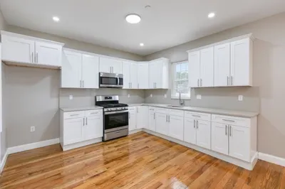 18 Baird St #2 1