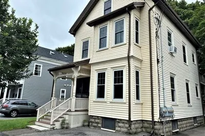 27 Franklin Street #1F