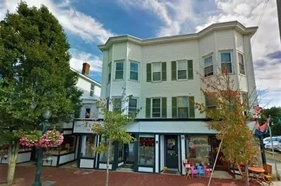82 Main Street 1