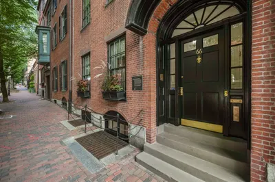 66 Mount Vernon St #1