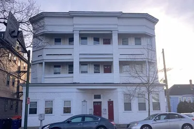 590 Brock Ave #3N