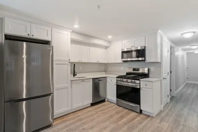 594 E 2nd St #1