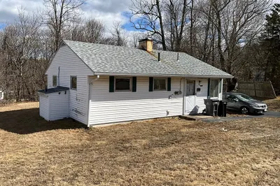 27 Janebar Cir