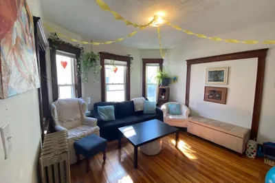 223 Holland St #2