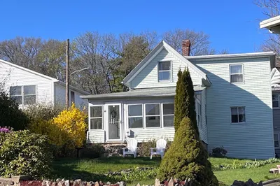 72 Roy St 1
